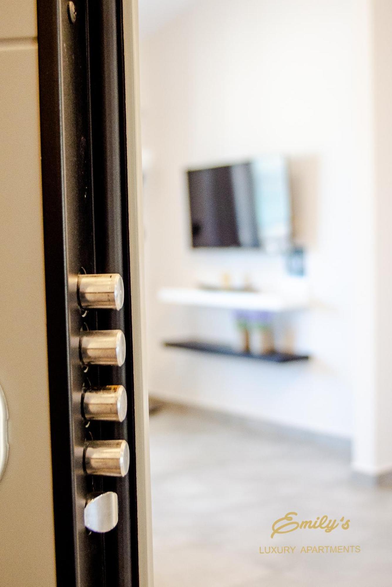 Emily'S Luxury Apartments Argostoli  Zewnętrze zdjęcie
