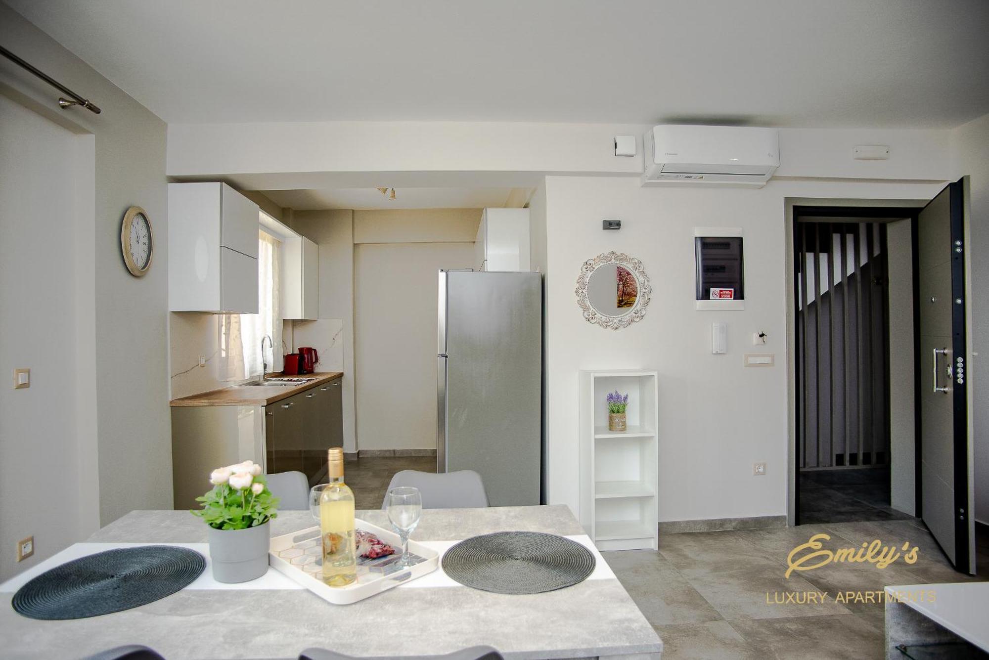 Emily'S Luxury Apartments Argostoli  Zewnętrze zdjęcie